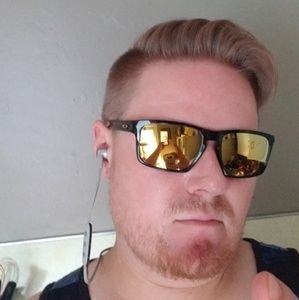 Meet your Posher, Matt